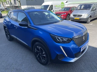Peugeot 2008 100pk Allure Pack (Camera - Automatische Airco - i-cockpit - Navigatie - 17" - Apple Carplay - LED) / 7
