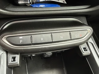 Fiat 600 1.2 Hybrid La Prima *ACC & Massage* / 33