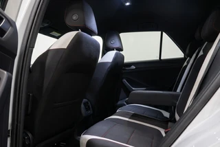Volkswagen T-Roc 1.5 TSI DSG Sport Adaptive l Camera l Virtual Cockpit / 13