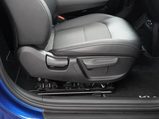 Kia EV6 Light Edition 63 kWh  - Stoel-/stuurverwarming - Apple CarPlay/Android Auto - Navigatie - Cruise Control - Fabrieksgarantie tot 03-2032 / 40