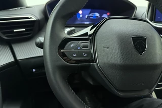 Peugeot 2008 1.2 Hybrid 145 Allure | Climate & Cruise Control | Parkeersensoren voor + achter | AppleCarplay/Android Auto | / 18