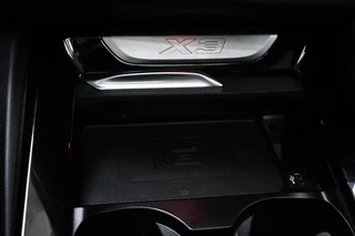 BMW X3 xDrive20i M-Sport Business Edition Plus | PANORAMADAK | STUURVERWARMING | TREKHAAK | 20" / 8