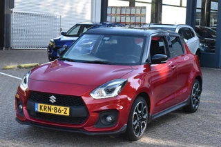 Suzuki Swift 1.4 Sport Smart Hybrid | Sportstoelen | Stoelverwarming | BSM | Adaptieve Cruise | 12 mnd BOVAG Garantie | Whatsapp 06-53188999 / 24