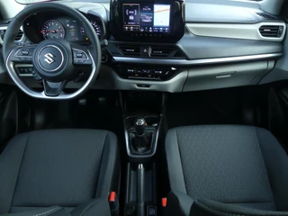 Suzuki Swift 1.2 Style Smart Hybrid / 7