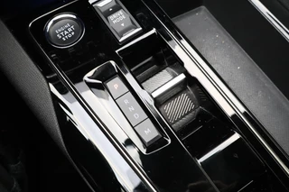 Peugeot 3008 1.2 PureTech GT  Trekhaak | Stoelverwarming Voor | Adaptief Cruise Control | Dodehoek Detectie | Lendensteun | Parkeer Sensoren rondom | / 36
