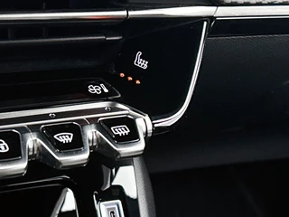 Peugeot 2008 1.2 PureTech 100 Allure | Adaptive Cruise | Stoelverwarming | CarPlay | 360 Camera | Parkeersensoren / 26