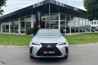 Lexus UX 250h F Sport Line | CAMERA | ADAPTIVE | KEYLESS | CARPLAY / 7