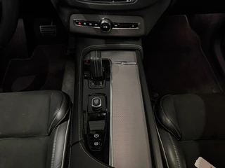 Volvo XC90 2.0 T8 Recharge AWD R-Design Pano Memory 7P NAP / 18