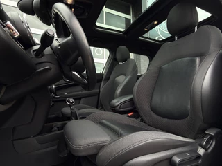Mini Mini Countryman 1.5 Cooper Chili / Pano / CarPlay / Trekhaak / 9