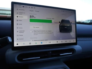 Leapmotor B03X ProMax Design 53 kWh 382KM WLTP l Hoge Zit & Verrassend Ruim! l Stoel- en Stuurwielverwarming l 360 Camera l Wireless Apple Carplay & Android Auto l Full-LED l 14,6'' Display l 18'' Lichtmetalen Velgen / 22