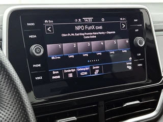 Volkswagen T-Roc 1.0 TSI R-Line | Camera | Adaptive Cruise | Stoelverwarming | CarPlay / 17