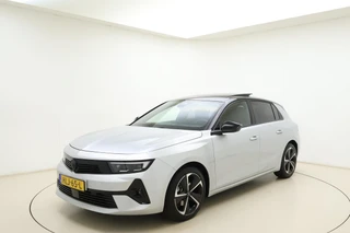 Opel Astra 1.2 Turbo 145pk Hybrid Automaat GS | Panoramadak | Navigatie | Headup display | Adapt. Cruise control | 360 Camera | Stoel- en stuurverwarming | Zwart dak