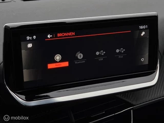 PEUGEOT 2008 1.2 PURETECH ALLURE AUTOMAAT/CAMERA/FULL LED/KEYLESS/HALF-LEDER/I-COCKPIT / 26