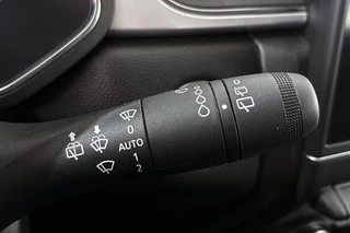 Renault Captur 1.0 TCe 90 Techno Navigatie Achteruitrijcamera Keyless / 37