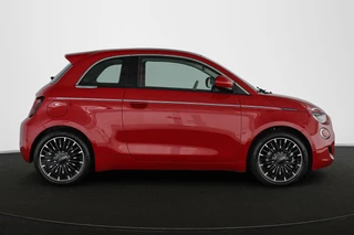 Fiat 500e La Prima 42 kWh Pano Leder Stoelverwarming JBL Camera Apple CarPlay / 31
