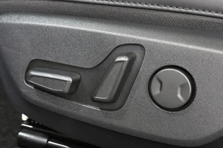 Kia Niro 1.6 GDi Hybrid DynamicPlusLine Elektrische Stoelen Leder Achteruitrijcamera / 18