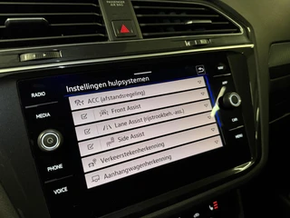 Volkswagen Tiguan 1.5 TSI R-Line Pano Head-up Trekhaak VOL! / 44