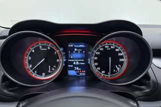 Suzuki Swift 1.2 Style Smart Hybrid 83pk | Navigatie | Climate Control | Cruise Control | Stoelverwarming | Camera | Lichtmetalen Velgen | Apple Carplay - Android Auto / 30