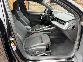 Audi A3 35 TFSI S-Line Automaat ACC B&O Black Style / 19