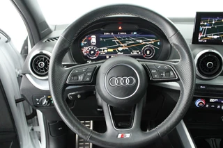 Audi Q2 35 TFSI 150pk S Edition Panoramadak Keyless Virtual Cockpit LED Koplampen S-Line / 21