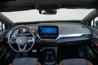 Volkswagen ID.4 First Max 77 kWh Pano l 360 Camera l HUD l VOL OPTIES / 16