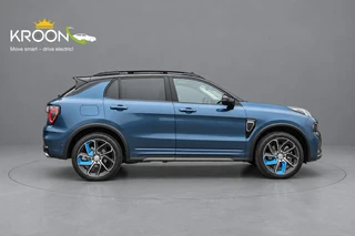 Lynk & Co 01 1.5 261PK PHEV Panorama 360 Camera Apple Carplay Android Auto / 6