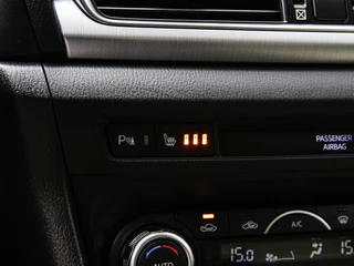 Mazda 3 2.0 GT-M | Leder | Xenon | Keyless | Head-up display | Bose | Trekhaak | PDC v+a | Stoelverwarming / 11