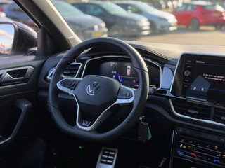 Volkswagen T-ROC 1.5 TSI R-Line Edition * Camera * Massage * Parkeerhulp / 25