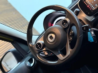Smart Forfour 1.0 Passion | Automaat | Carplay | Cruise Control | LED | Bicolor | Camera | Lichtmetalen velgen 15 Inch / 15