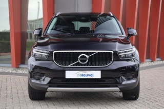 Volvo XC40 T4 Momentum | Stoelverwarming | Trekhaak | Parkeercamera | Keyless / 2