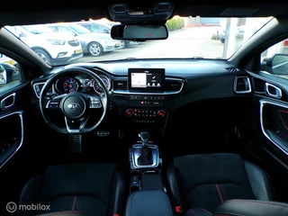 Kia ProCeed 1.6 T-GDI GT 205Pk!, Camera ,Jbl, stoelverw / 9