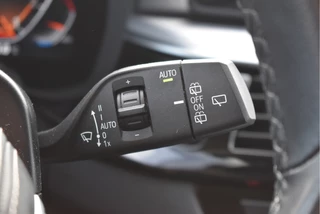 BMW 5 Series Touring 520i Executive Edition Facelift  | NL-Auto | Elekt.trekhaak | Historie | Carplay | Navi | DAB | Full LED | Zeer netjes / 46