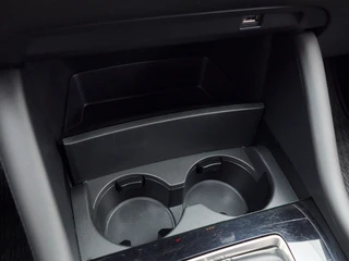 Mazda 3 2.0 SA-X Luxury Trekhaak | Leder | Head-up | All-seasonbanden / 40