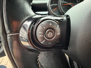 Mini Mini 1.5 Cooper Chili Serious Business / Works / Pano / H&K / Led / Sportleder / Cruise . / 32