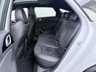 Kia ProCeed 1.0 T-GDi GT-Line  - Panorama dak - Elektrische Achterklep - Cruise Control - Navigatie - Climate Control - - Fabrieksgarantie tot 10-2030 / 34