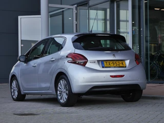 Peugeot 208 1.2 PureTech Allure 110 PK | Automaat | Climate Control | Navigatie | Cruise Control | Licht Metalen Velgen | Apple carplay/Android auto | AUX | USB | Dealer onderhouden / 6