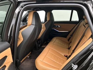 BMW 3-serie Touring M340i xDrive | Individual Citrin Black | M Stoelen | Laser Light | Driving Assistant Prof. | HeadUp Display / 14