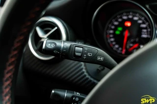 Mercedes-Benz A-Class 180 Ambition / 13