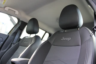 Jeep Avenger 1.2 Longitude  | JBL Audio | Adaptieve cruise | Keyless / 37