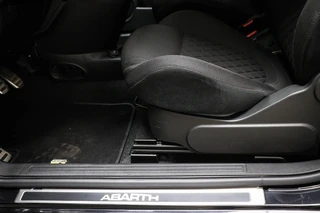 Fiat 500 1.4 T-Jet Abarth 595 | MAGNETI MARELLI | CLIMA | UCONNECT | NAVIGATIE | 17" / 28