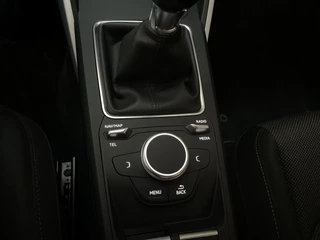 Audi Q2 30 TFSI Epic Navigatie LED Climate Control Parkeersensoren / 19