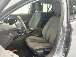 Peugeot 208 1.2 PureTech Allure Pack Navigatie, Carplay, Parkeercamera / 11