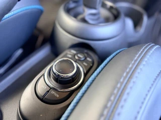 MINI Cooper Cabrio 1.5 Cooper Sidewalk Edition I Carplay I HUD I Stoelverw. / 37