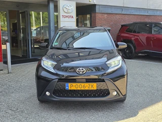 Toyota Aygo X 1.0 VVT-i MT first AD-CRUISE APPLE/ANDROID DONKERE RAMEN LM-VELGEN DAB+ NL-AUTO / 4