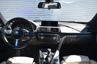 BMW 3 Serie 316I M SPORT HIGH EXECUTIVE LEDER / 18 INCH / 24