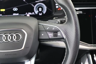 Audi Q7 55 TFSIe 381pk quattro Pro Line S Leder Memory Sluithulp B&O Panoramadak Camera Stoel + Stuurverwarming Luchtvering Navigatie 2x S-Line / 22