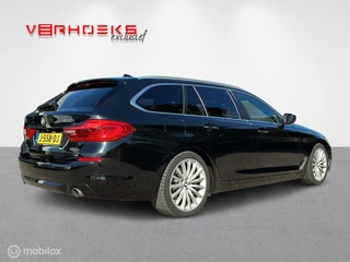 BMW 5-serie Touring 530i High Exec/Pano/Head Up/Leer/19"/LED / 5