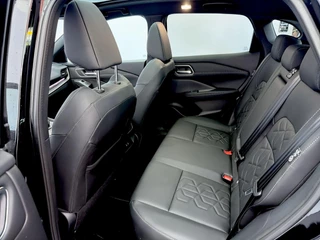 Nissan QASHQAI 1.3 MHEV Xtronic Tekna / 26