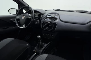 Fiat Punto Evo 0.9 TwinAir Racing 100pk | 5 Deurs | Airco | Parkeerhulp achter | Lichtmetalen Velgen | Bluetooth | Audio | Centrale vergrendeling / 15