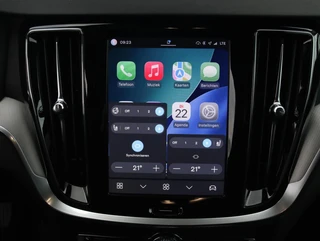 Volvo V60 2.0 T6 Plug-in hybrid AWD Ultra Bright | SOH 99% | Long Range / 45